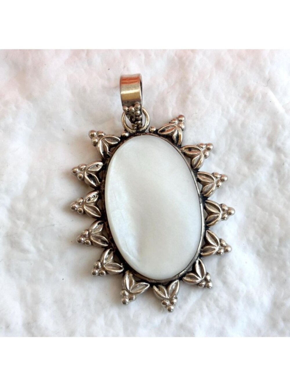 Mother of Pearl Beaded Sunray Vintage Sterling Silver 925 Handmade Oval Pendant